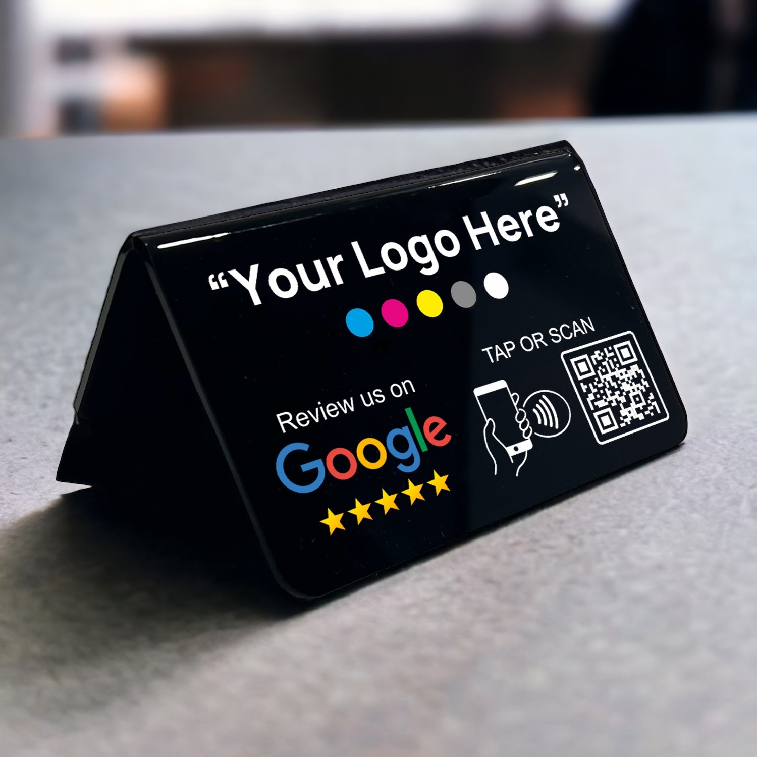 Smart-Tap, Google Review Table Talker με NFC/QR Code, V-Shape με το λογότυπό σας. Μαύρο