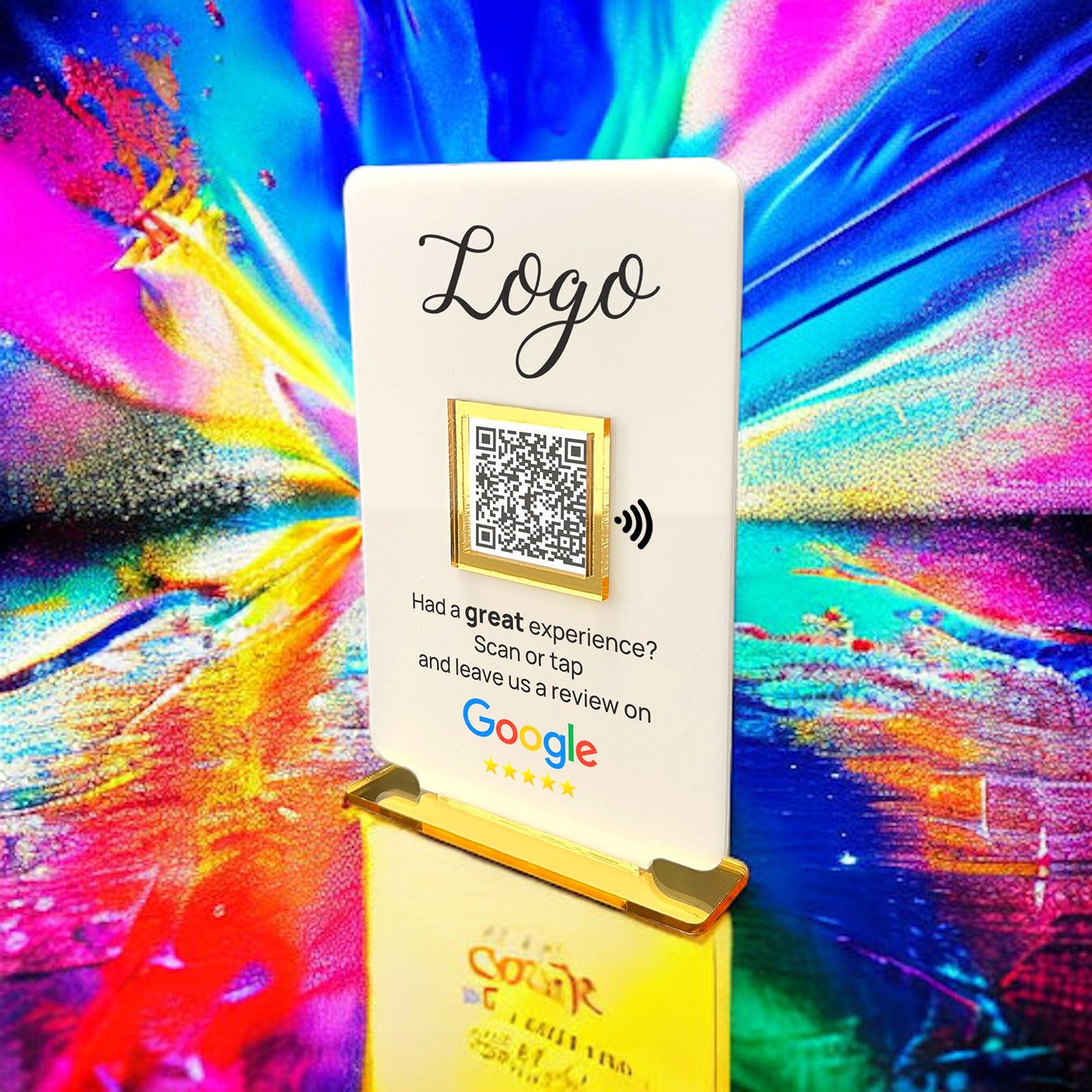 Smart-Tap, Google Review Table Talker με NFC/QR Code, T-Shape Small με το λογότυπό σας. Άσπρο με χρυσά διακοσμητικά