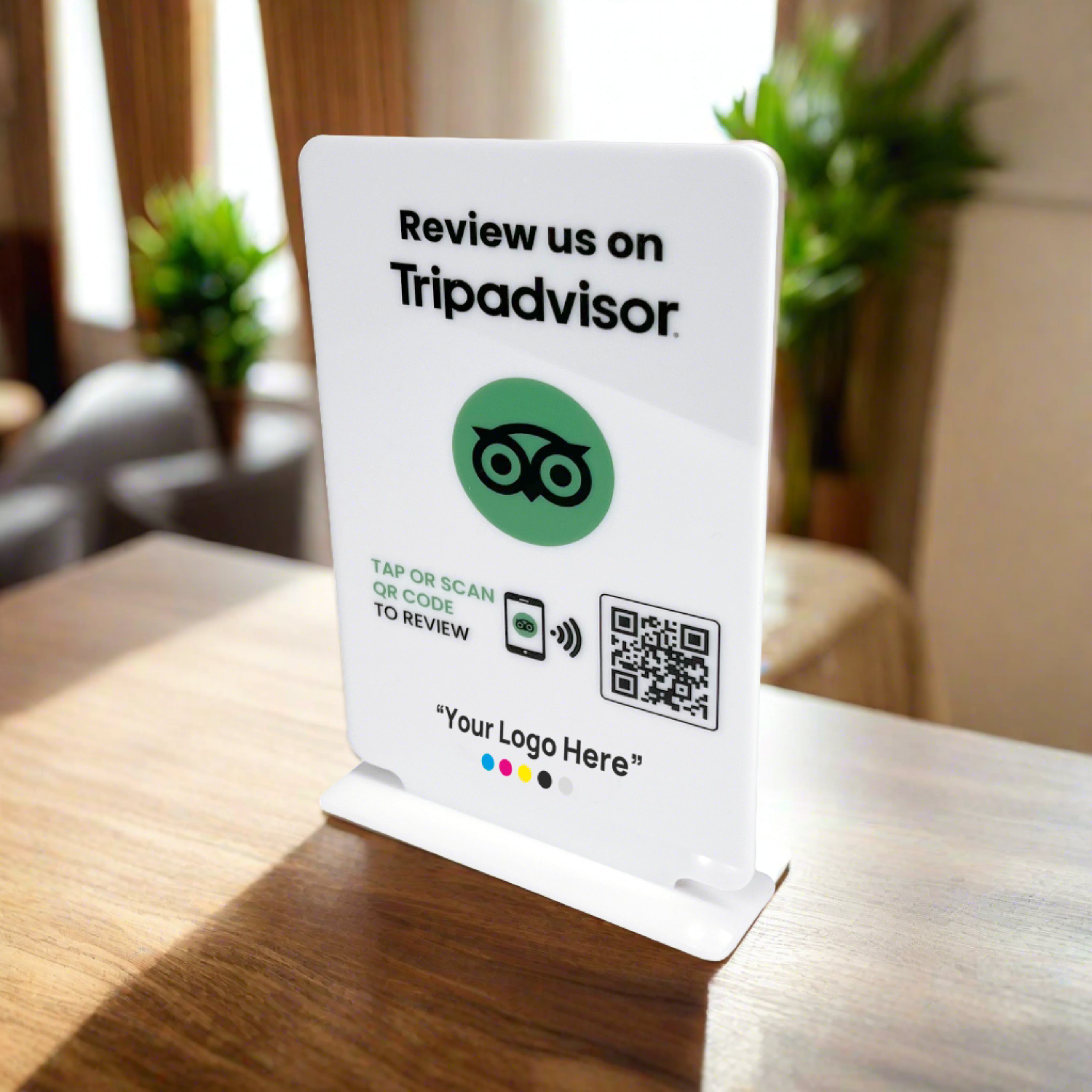 Smart-Tap, Google Review Table Talker με NFC/QR Code, T-Shape με το λογότυπο σας. Μεγάλο σε άσπρο χρώμα.