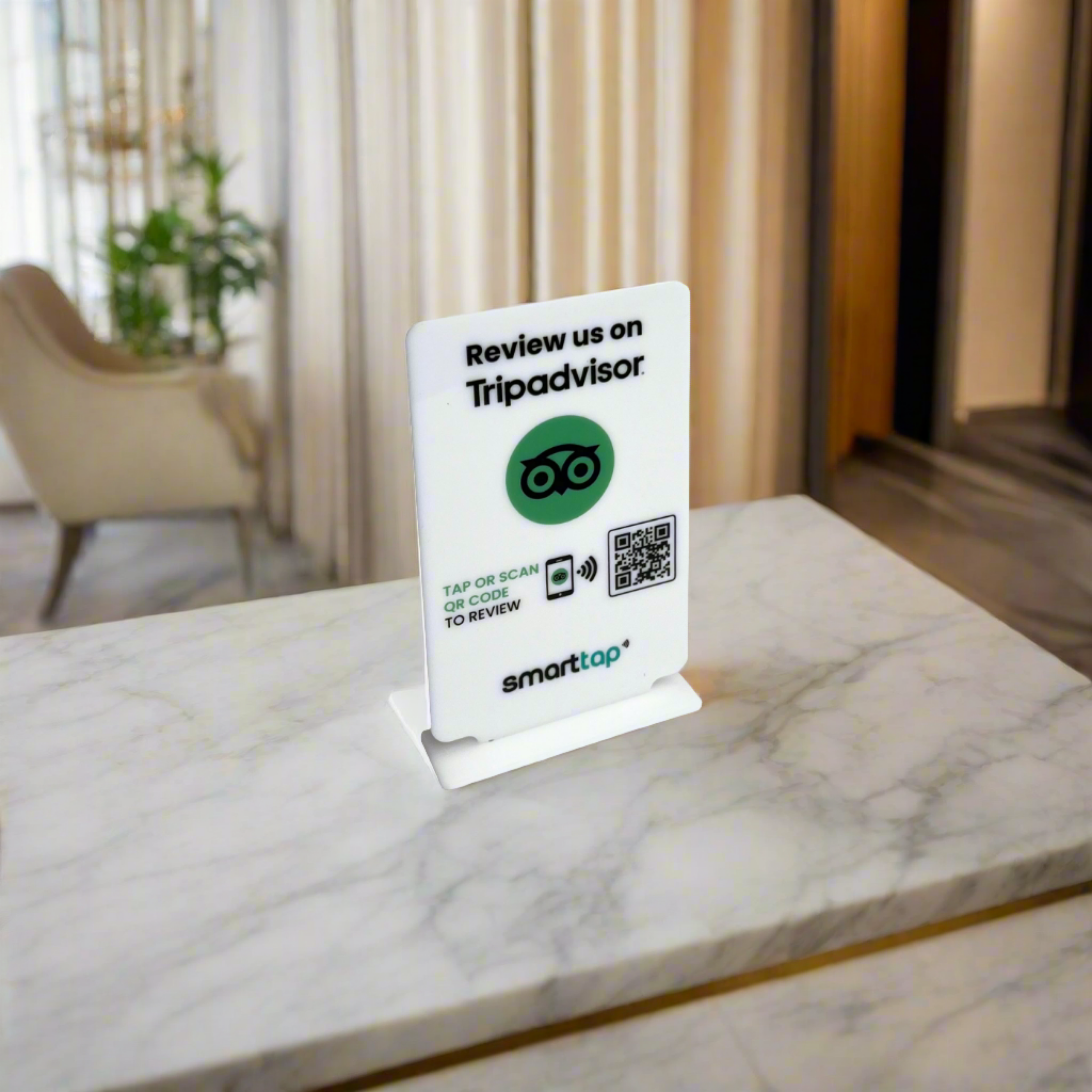 Smart-Tap, Google Review Table Talker με NFC/QR Code, T-Shape χωρίς το λογότυπο σας. Μικρό σε άσπρο χρώμα.