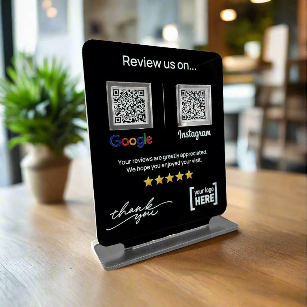 Smart-Tap, Google Review Table Talker 2-Links με NFC/QR Code, T-Shape με το λογότυπό σας. Μαύρο με ασημένια διακοσμητικά